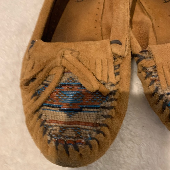 Minnetonka Aztec Moccasins - Picture 2 of 5